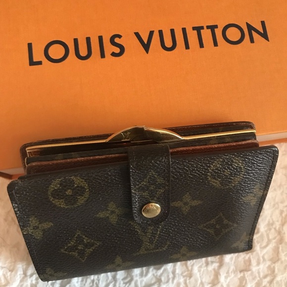 Vintage 1997 Authentic Louis Vuitton Kisslock bifold monogram wallet - Picture 2 of 15